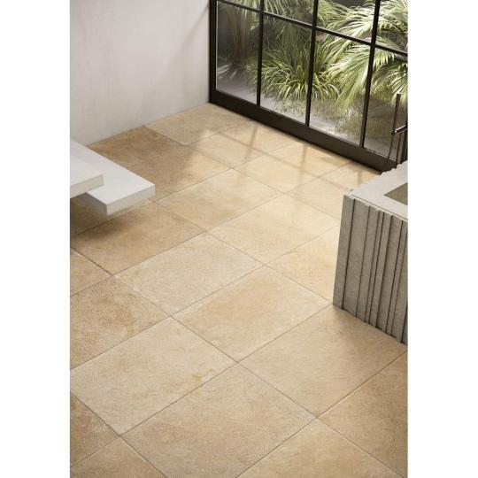 bezs rusztikus vegyes meretu padloburkolat antikolt provence kohatasu terasz modul romai 40x60cm vegyes rakas fagyallo jarolap csempe nappali mediterran fioranese borgogna budapest padlolap.jpg